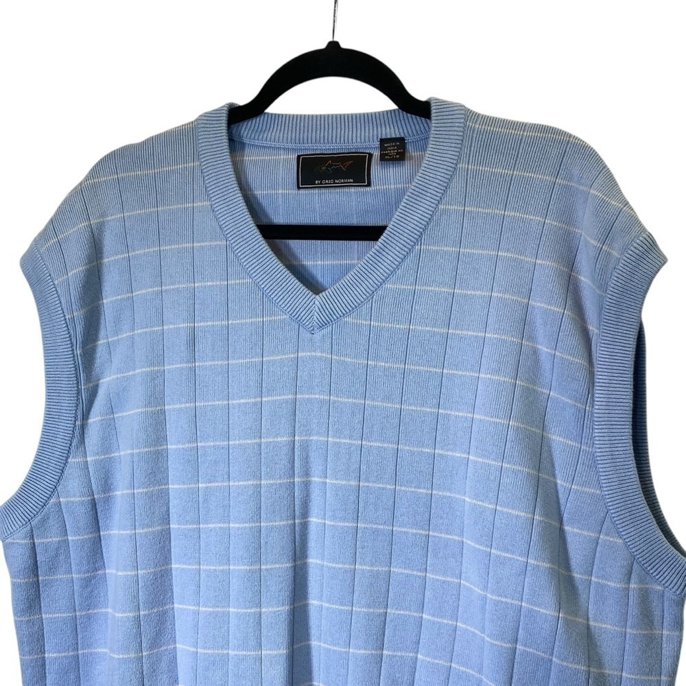 GREG NORMAN Collection Men's Size XL Blue white Sweater Vest Golf Sportswear